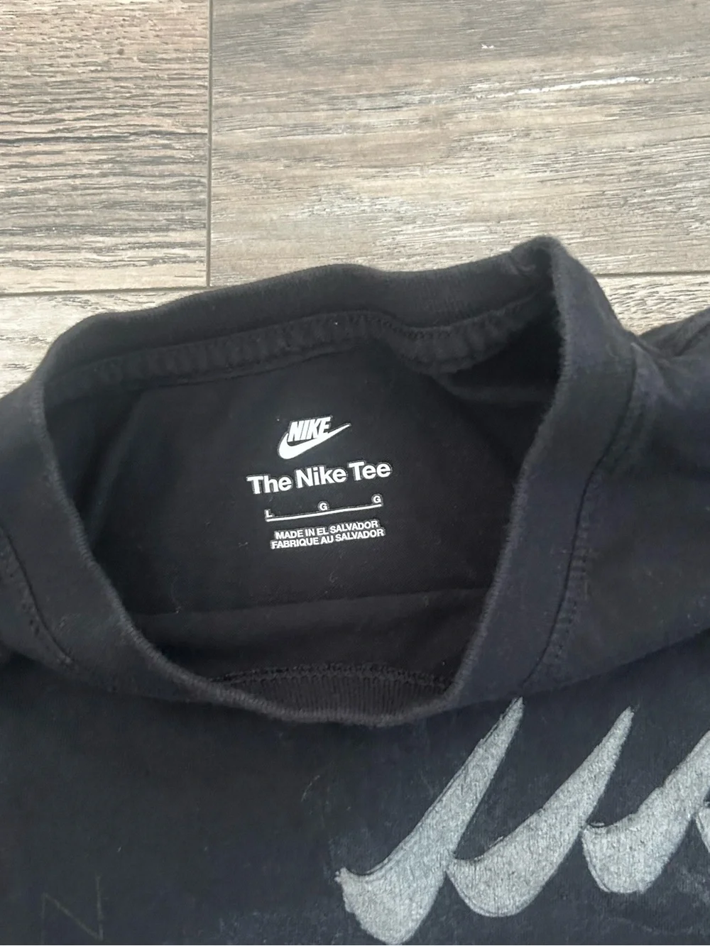 Nike kids black tee shirt boys size 12 14 large basketball